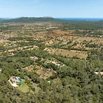 Finca Es Foners En Felanitx Con Piscina Y Jacuzzis En Suite