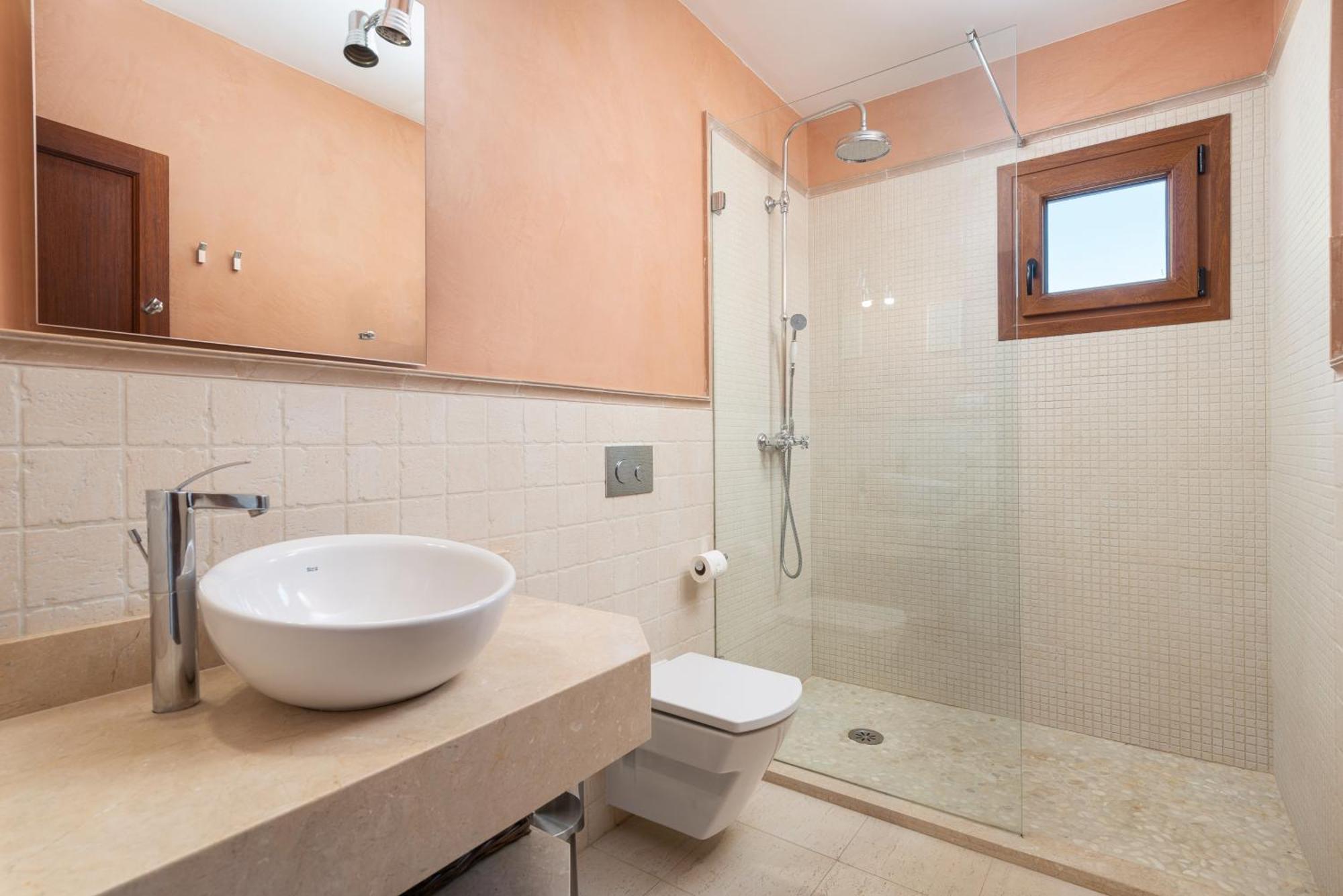 Es Foners En Con Piscina Y Jacuzzis En Felanitx
